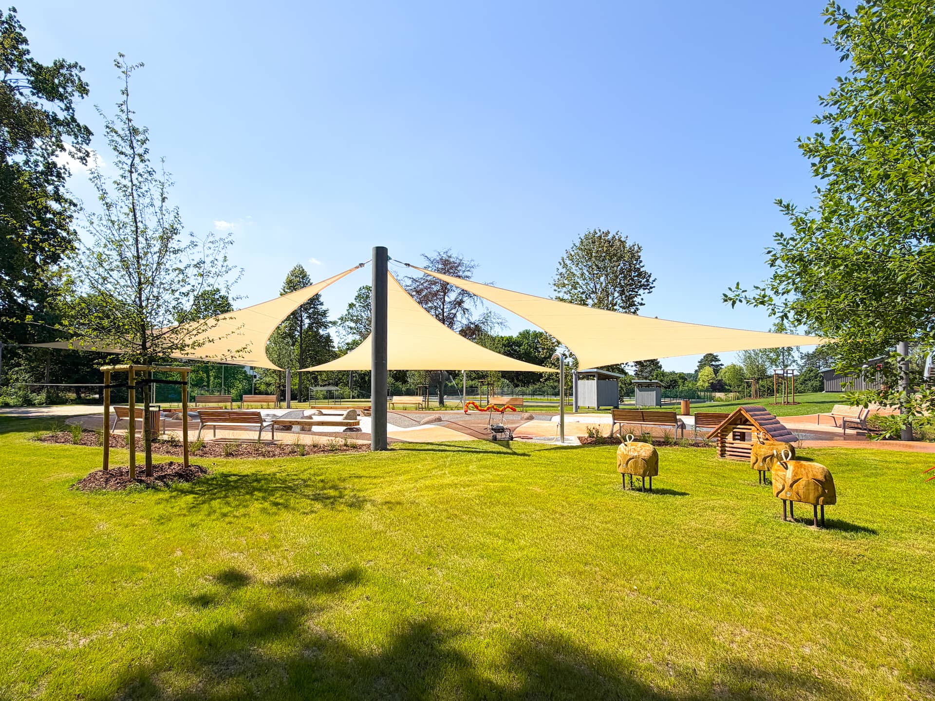 planex-technik-in-textil-gmbh-sonnensegel-nach-mass-fuer-freibad-in-memmingen-17 planex-technik-in-textil-gmbh-sonnensegel-nach-mass-fuer-freibad-in-memmingen-17