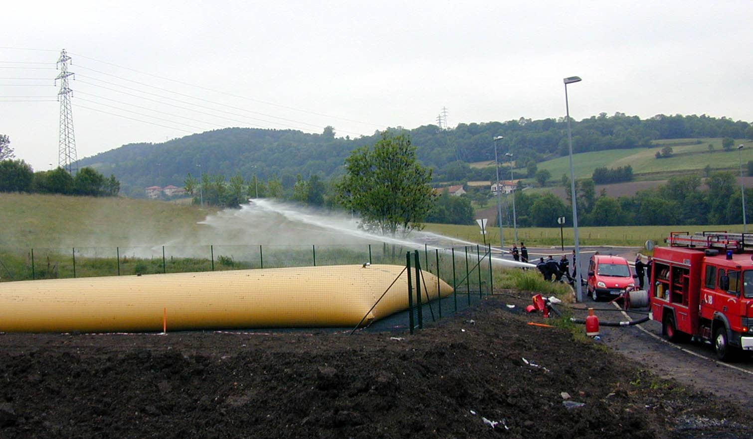 planex-technik-in-textil-gmbh-flexible-tanks-fuer-vielseitige-speicherloesungen-loeschwasser-oder-bewaesserung-feld planex-technik-in-textil-gmbh-flexible-tanks-fuer-vielseitige-speicherloesungen-loeschwasser-oder-bewaesserung-feld