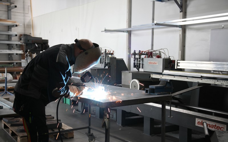 Metallbearbeitung bei Planex Metallbearbeitung bei Planex
