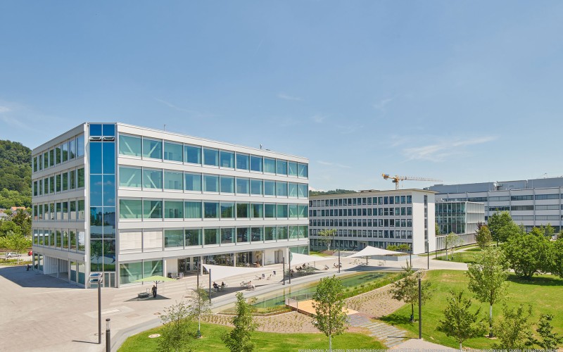 Sonnensegel-von-Planex-am-Roche-Campus—Bild-4